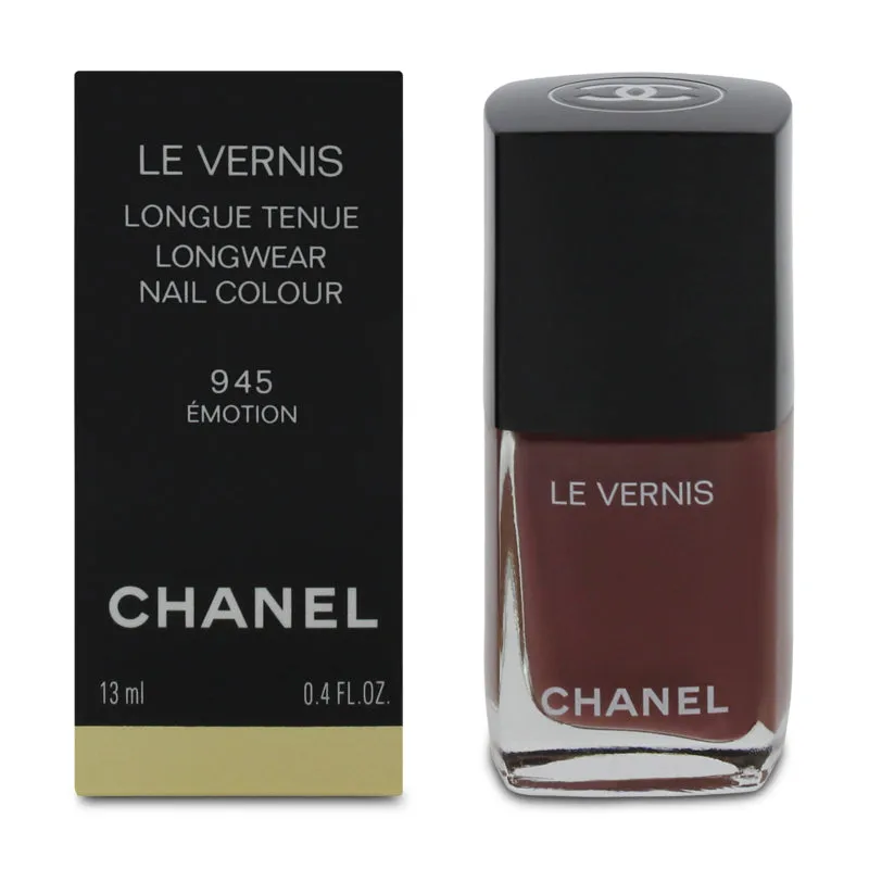 Chanel Le Vernis 945 Emotion Longwear Ultra-Shiny Nail Polish