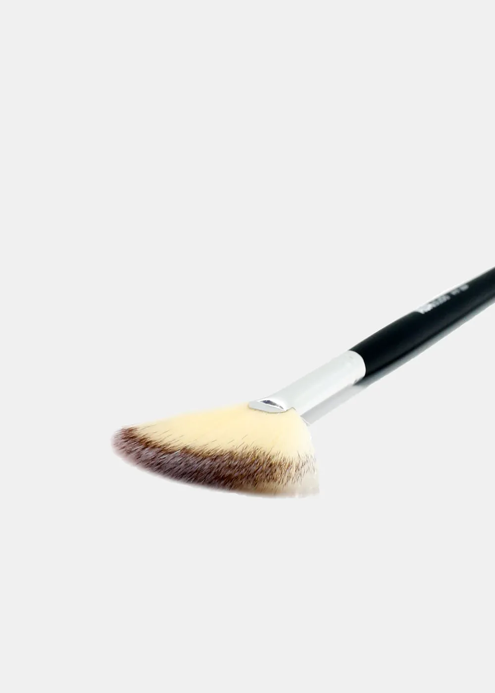 F17: Small Fan Brush