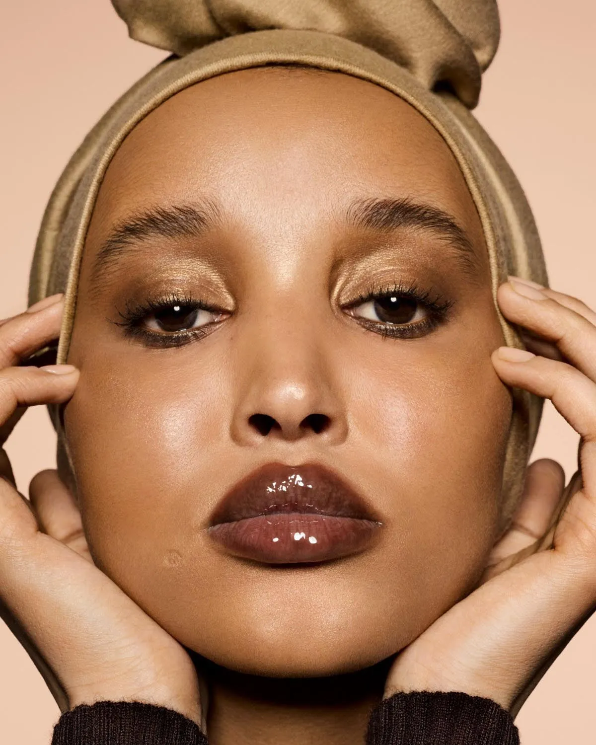 FENTY BEAUTY BY RIHANNA  GLOSS BOMB HEAT UNIVERSAL LIP LUMINIZER   PLUMPER  (hot chocolit heat 04)