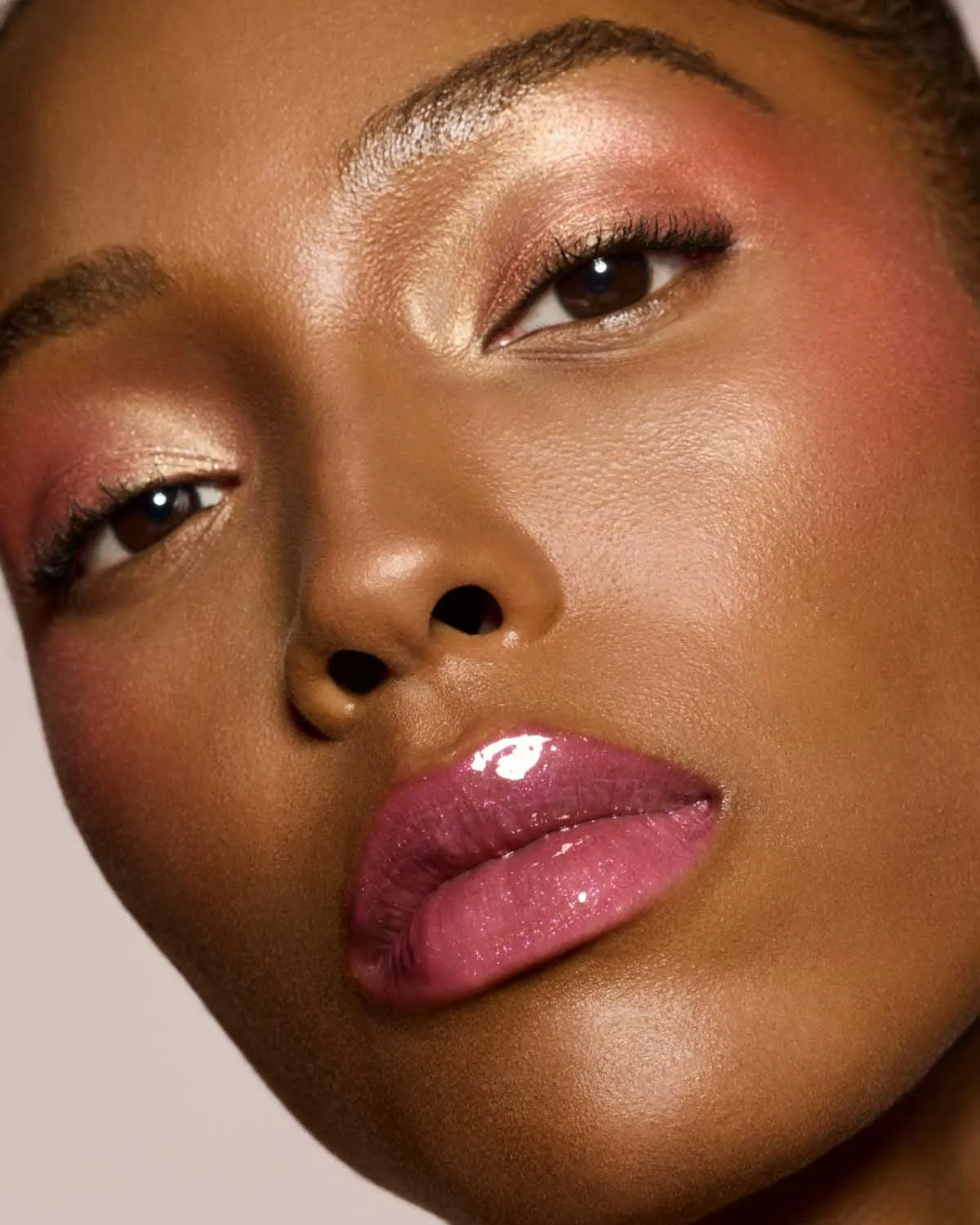 FENTY BEAUTY BY RIHANNA GLOSSBOMB UNIVERSAL LIP LUMINIZER (RIRI)