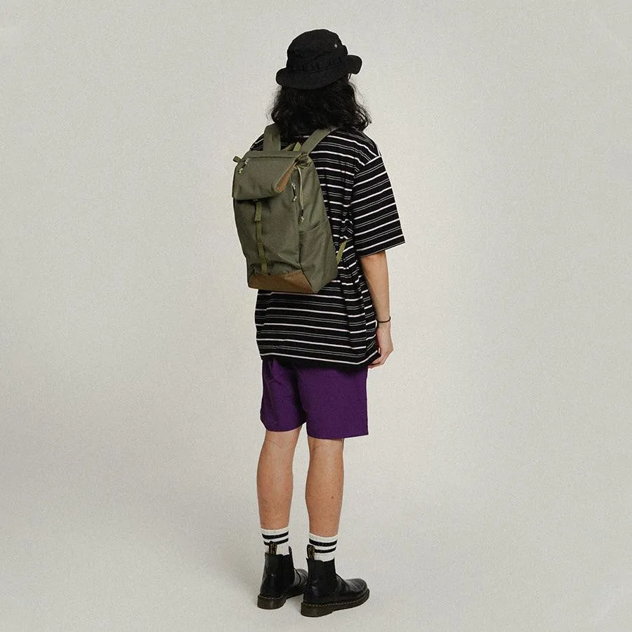HELLOLULU Saro Utility Flap Backpack Molive Drab