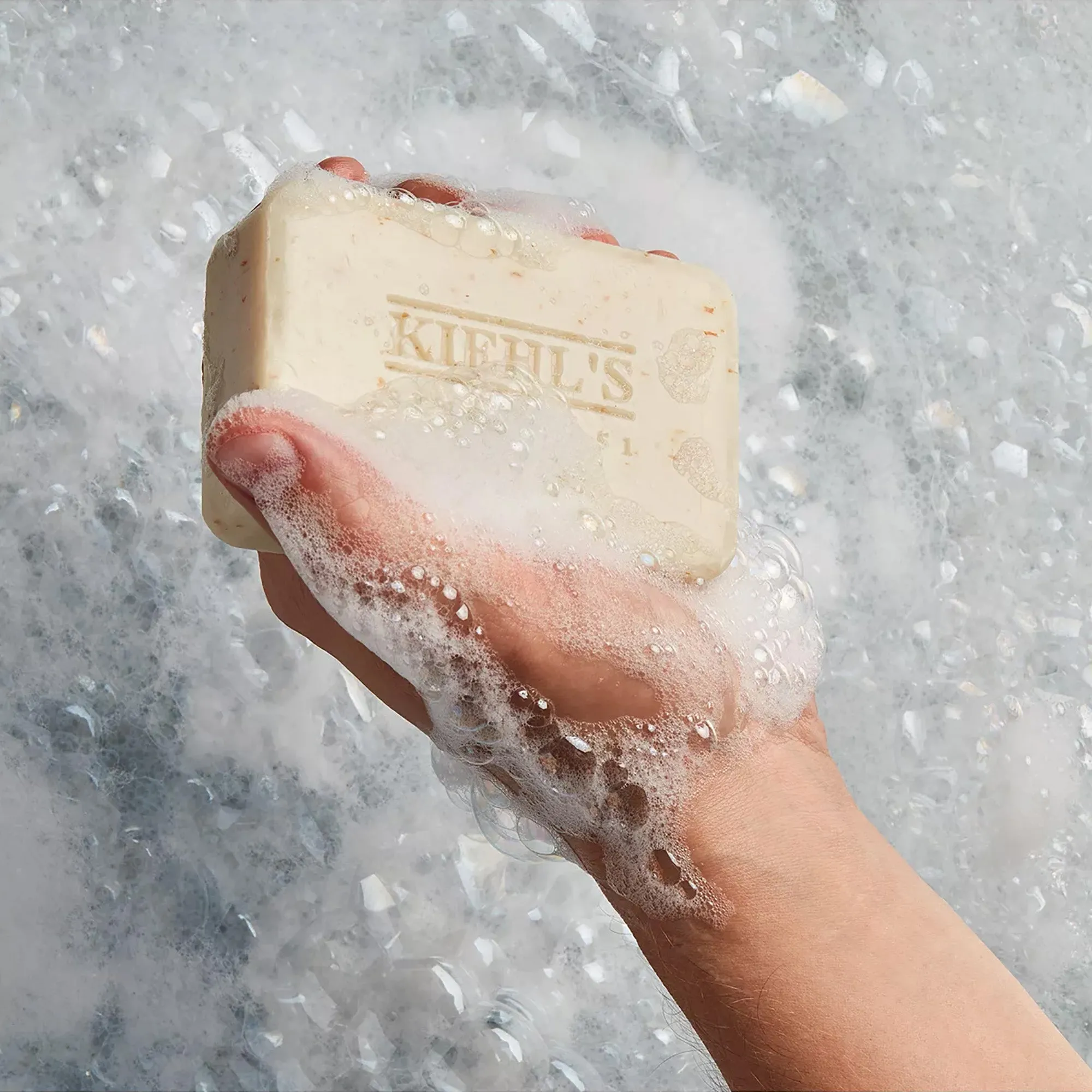 Kiehl's Ultimate Man Body Scrub Soap