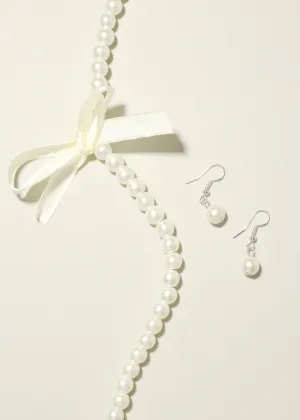 Long Pearl Neckalce