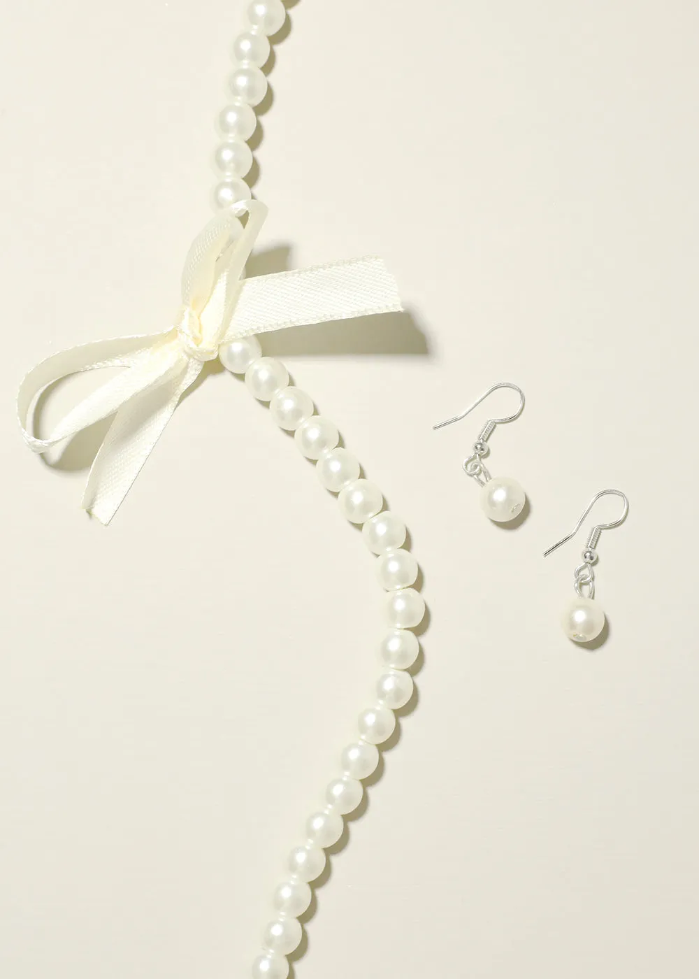 Long Pearl Neckalce