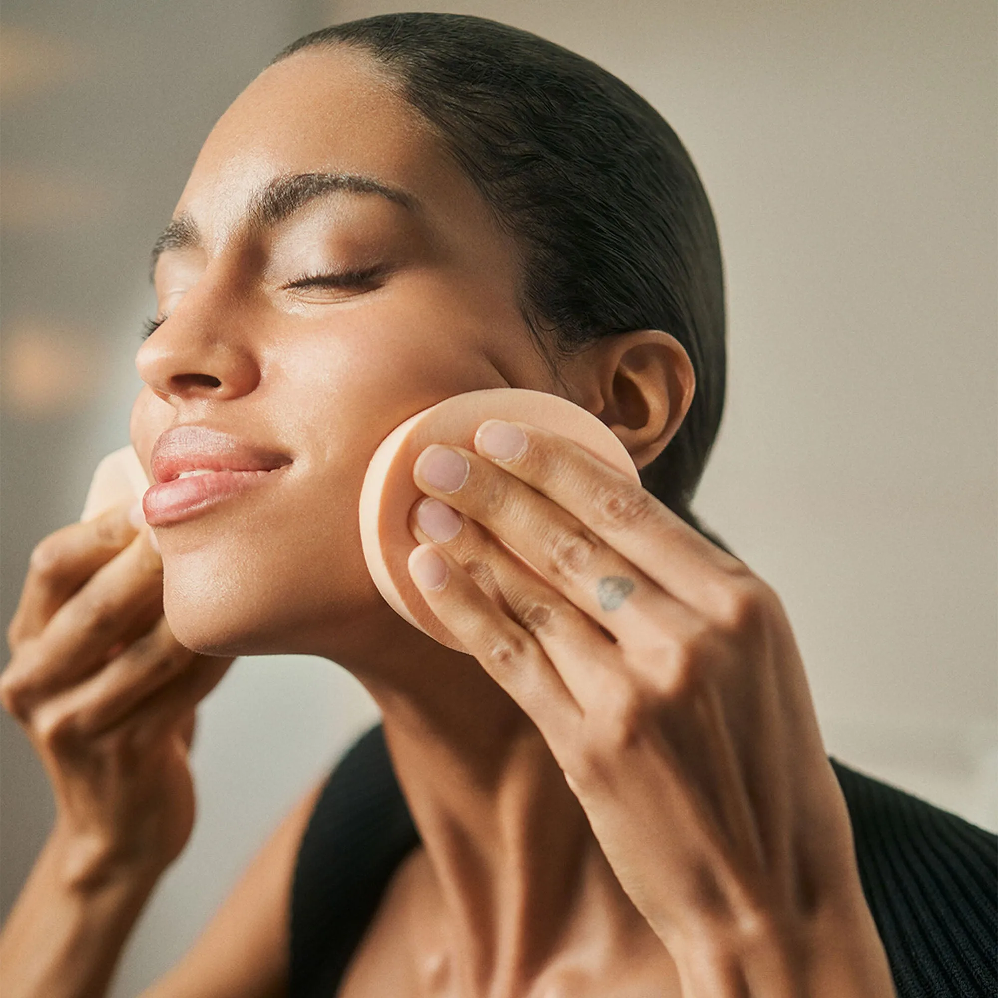 Natura Bisse Round Cleansing Sponges
