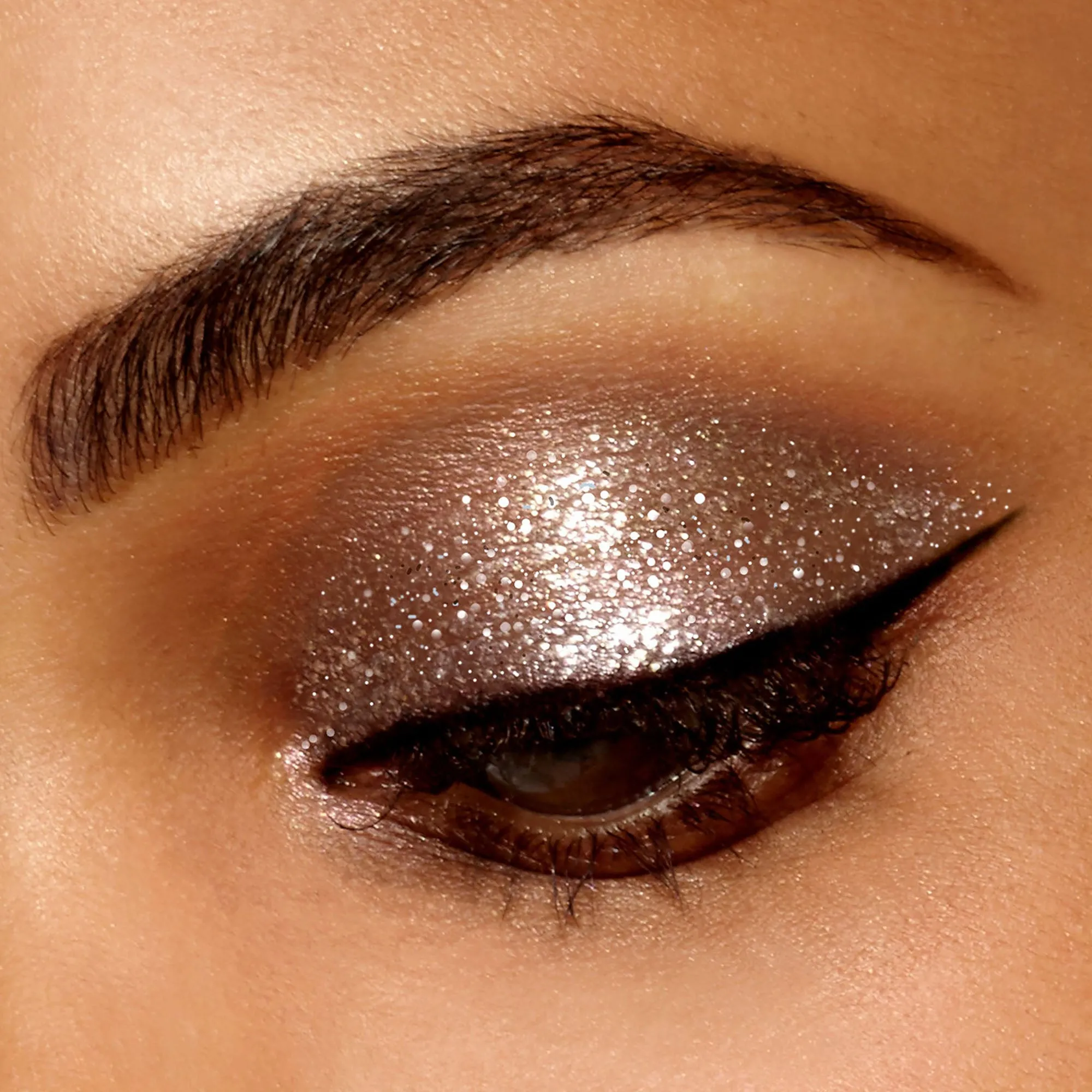 Stila Glitter & Glow Liquid Eye Shadow