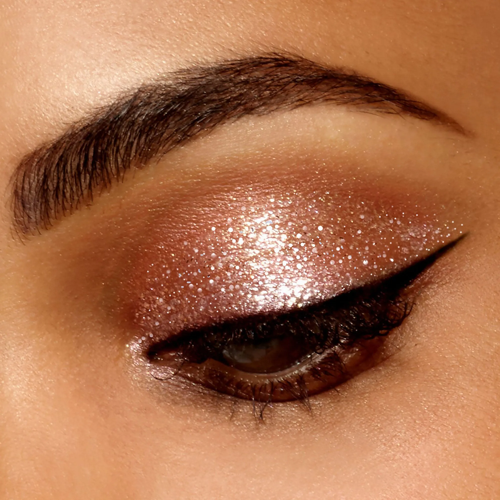 Stila Glitter & Glow Liquid Eye Shadow
