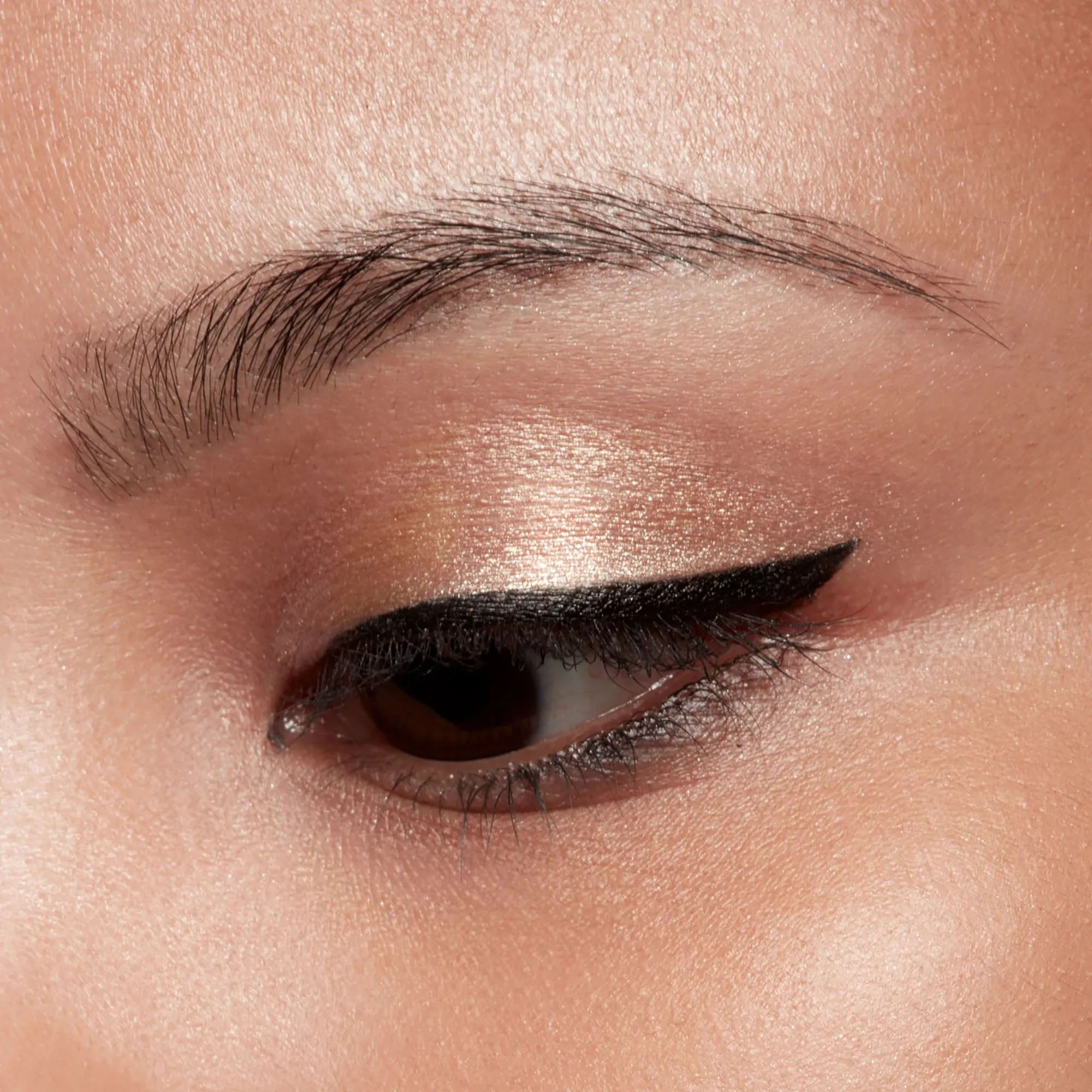 Stila Shimmer & Glow Liquid Eye Shadow